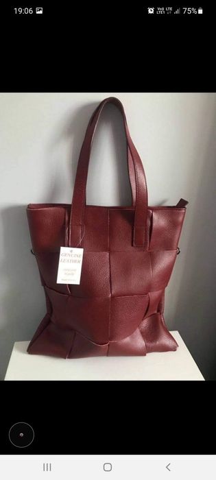 Sprzedam  śliczną torebkę ze skóry naturalnej!