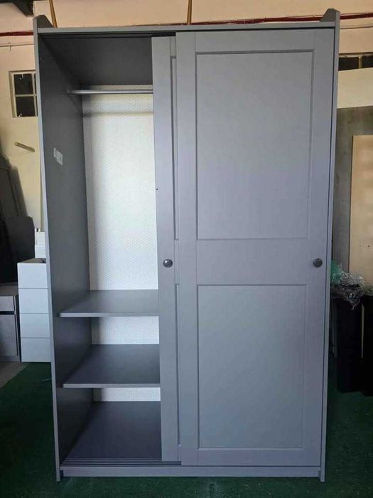 Roupeiro como Novo Entrega e Montagem Gratuita