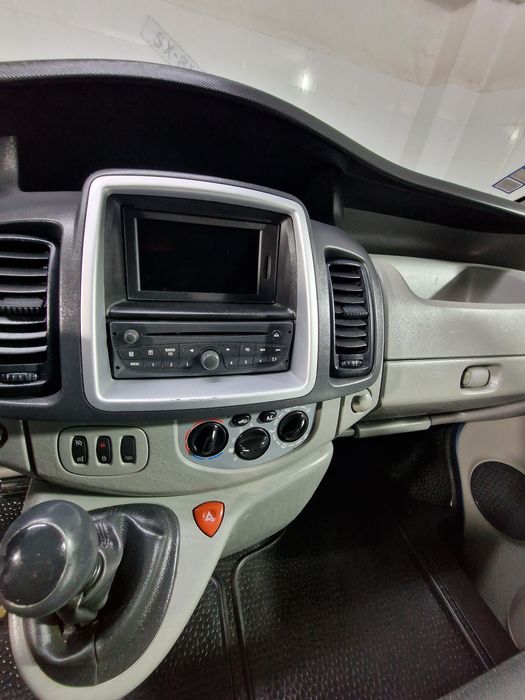 Renault trafic 2.0dci 115cv versão top gama