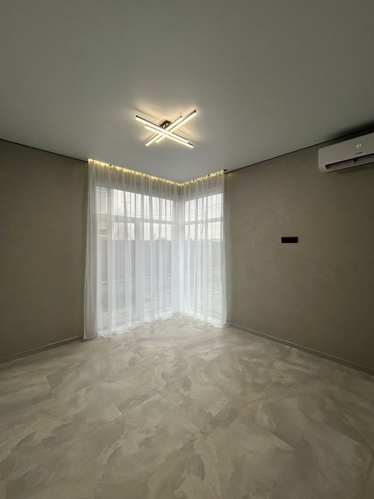 Гаряча пропозиція ! Дуплекс з дизайнерським ремонтом у Гатному!