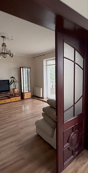 Оренда  БУДИНКУ, 4 к биімнати, гарний  КРАЄВИД, ДВІР