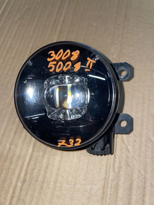 Peugeot Halogen Led prawy