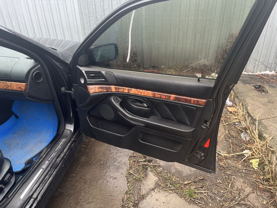 Продам е39 1998г