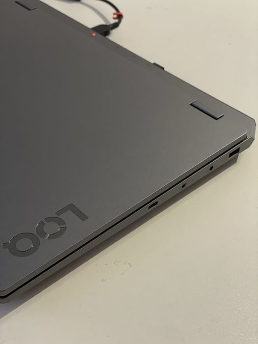 Потужний Ноутбук Lenovo LOQ 15AHP9