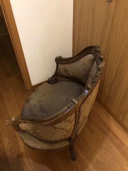 Cadeirão estilo Luís XIV