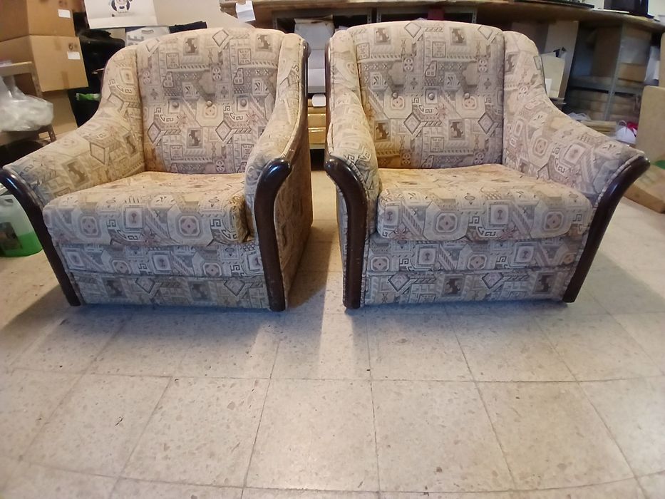 2 Sofás individuais