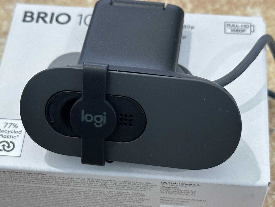 Kamera Logitech BRIO 100 Kartonik