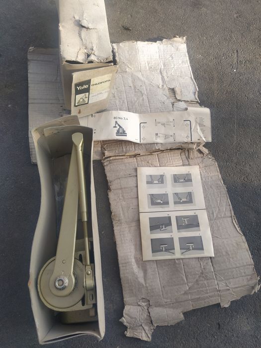 Доводчик для дверей