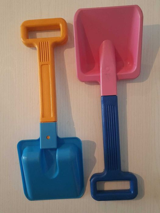 Лопатка в песочницу