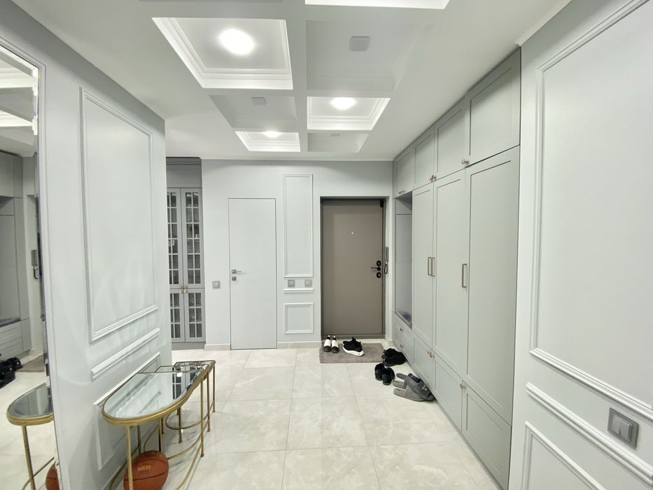 Продається квартира. ЖК Липки. Вул. Мазепи. 83 м². Шикарний ремонт.