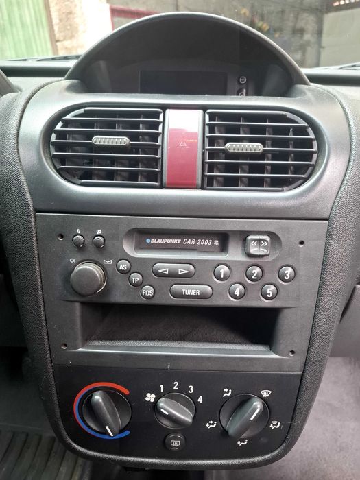 Carro Opel Corsa 1.2