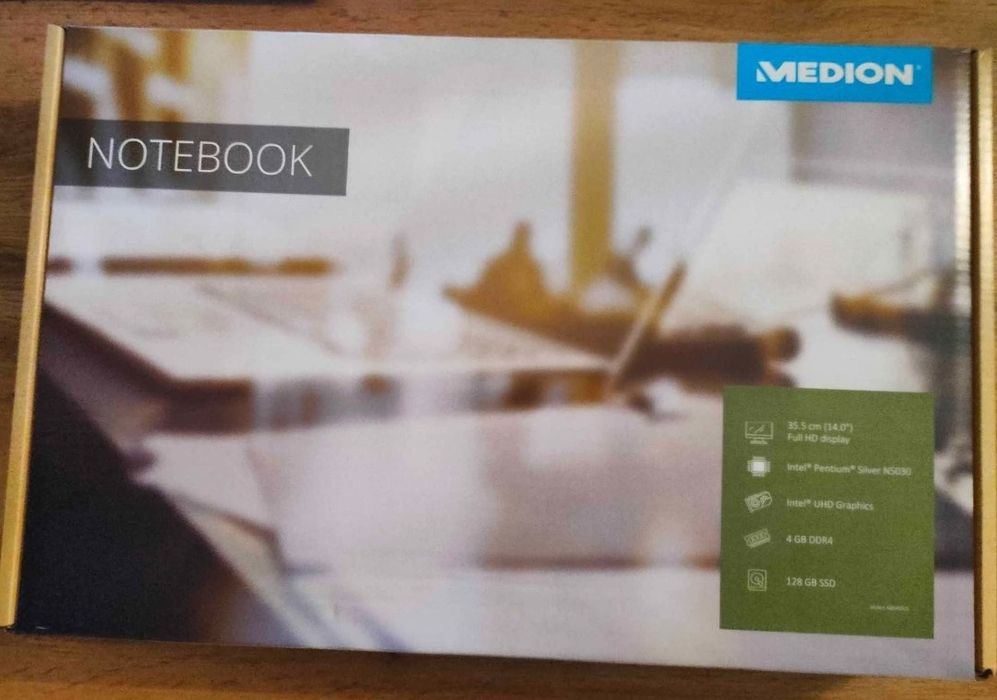 Nowy Laptop MEDION szybki dysk SSD