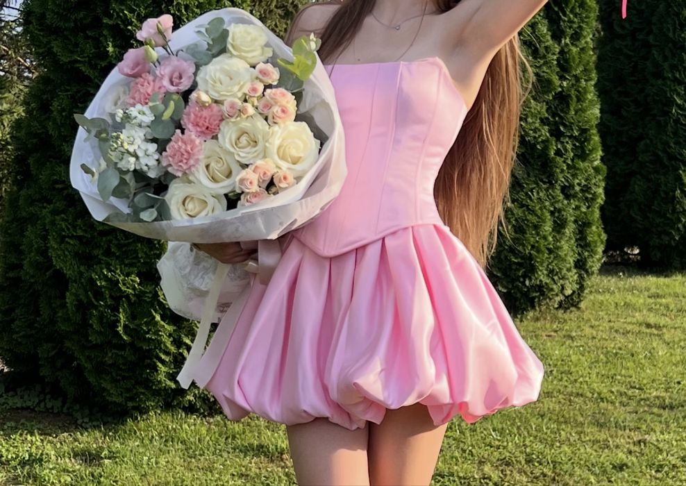 Стильне плаття, одягнуте один раз