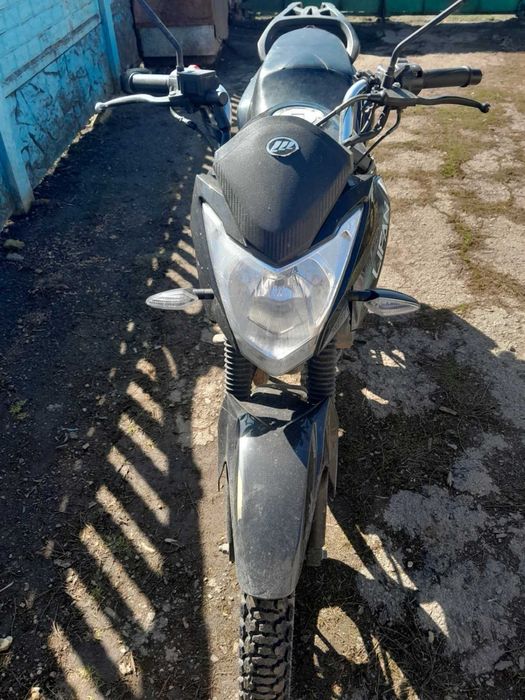 Продам мотоцикл Lifan