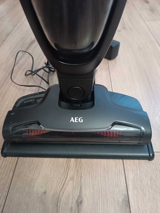Aeg Qx6 Animal Odkurzacz Pionowy, Czarny, 27.0W 18.0V