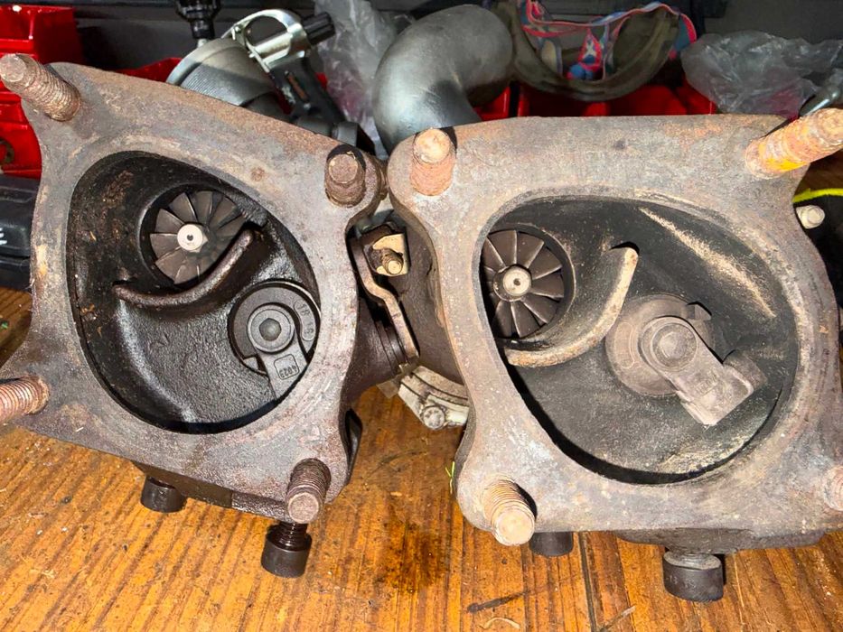 Turbiny VW AUDI 2.7 biturbo AJK PRAWA I LEWA komplet