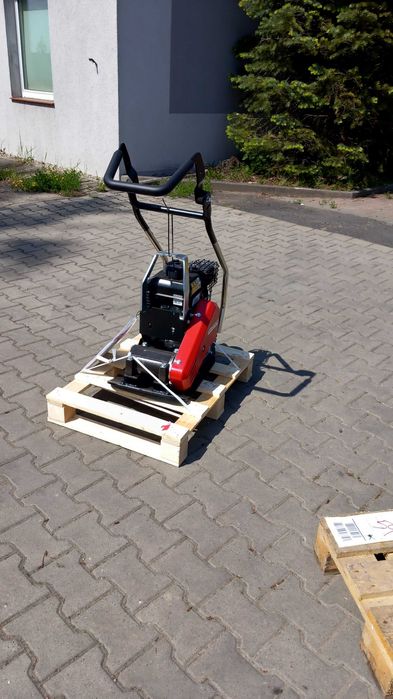 Zagęszczarka Swepac F62 66kg Briggs&Stratton XR550