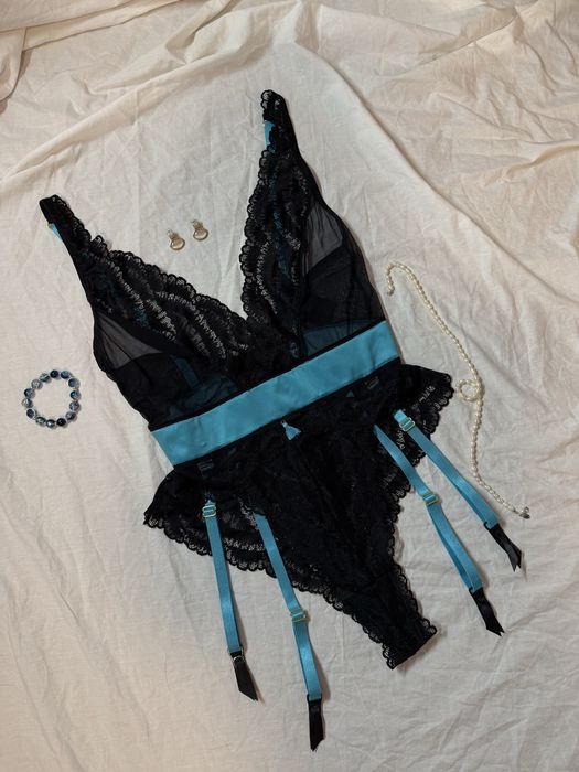Мереживне боді з пажами Lovehoney S (оригінал)