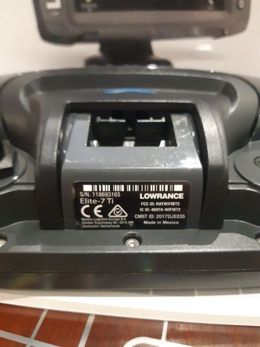 Эхолот Lowrance Elite 7Ti (с картой глубин).