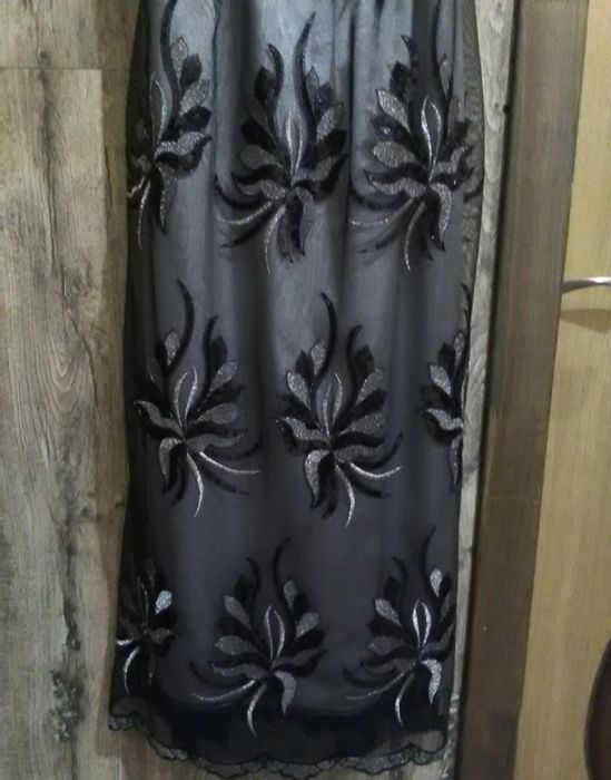 Вечірнє плаття максі