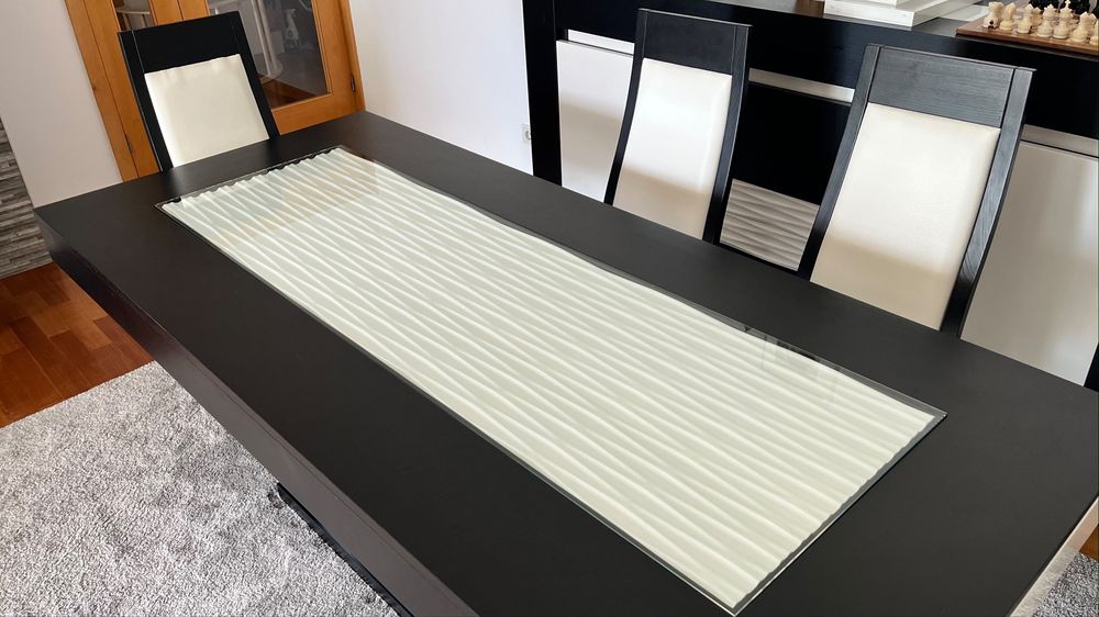 Mesa de Jantar + 6 cadeiras