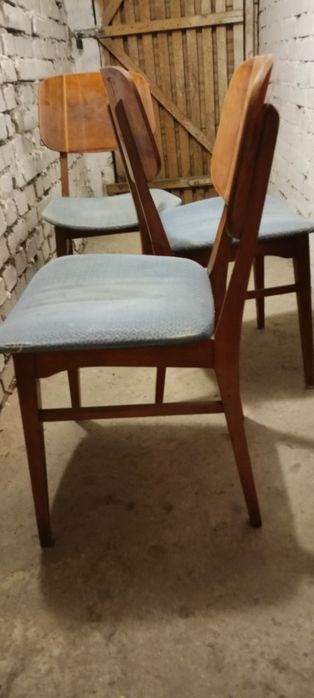 Krzesła Bilea PRL