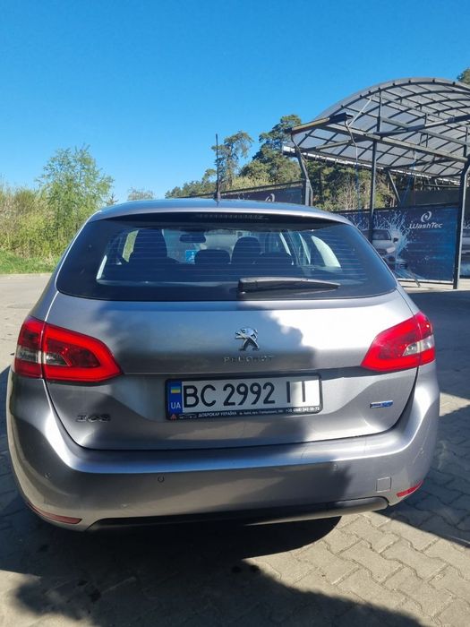 Продам peugeot 308 2015
