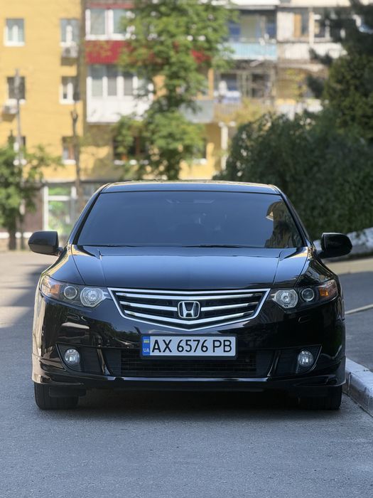 Продам Хонду Аккорд