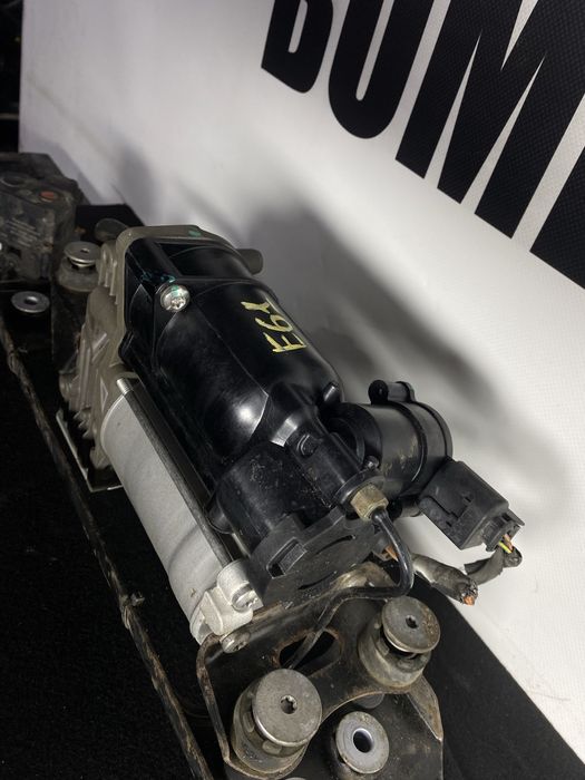 Компресор Пеевмо Підвіски BMW E61 Компрессор Пневмоподвески БМВ Е61