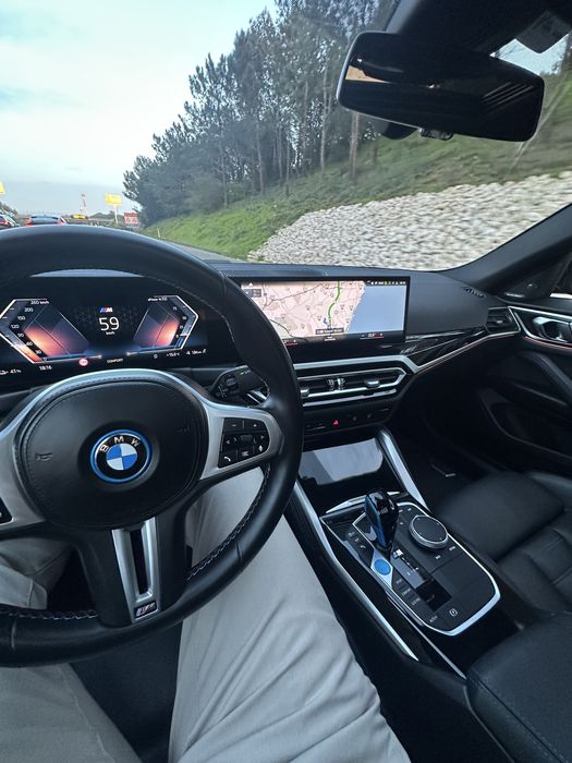 BMW I4 M50 veiculo de garagem