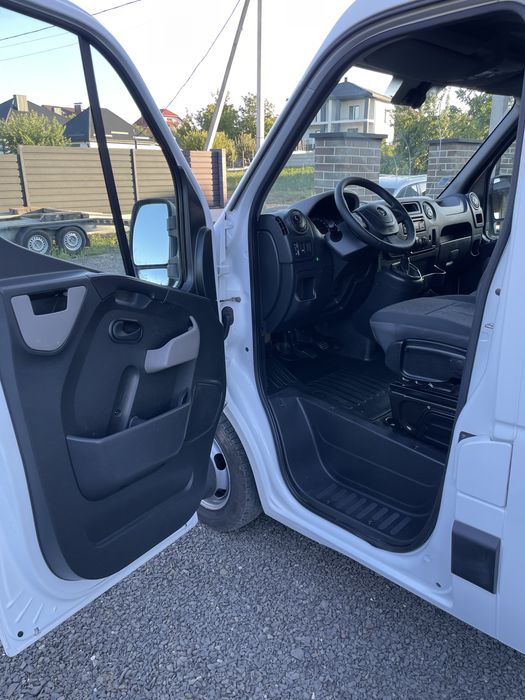 Свіжопригнаний Renault Master, Opel Movano
