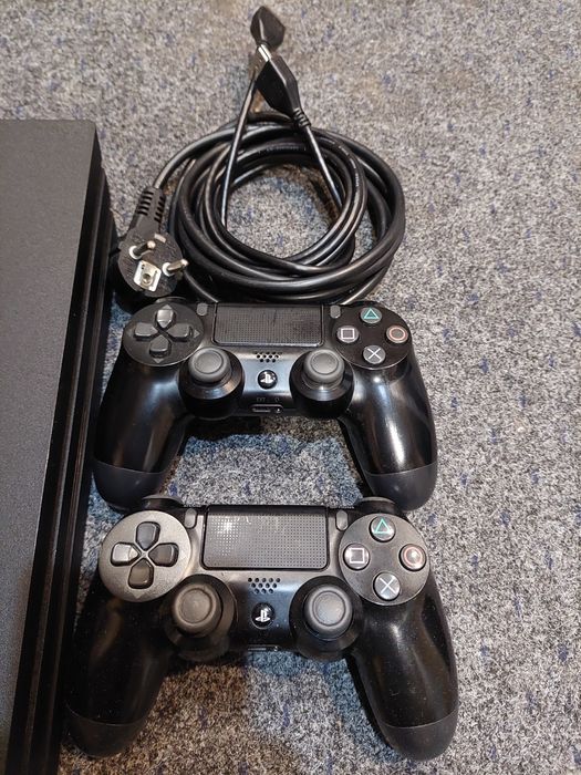 Sony Play Station 4 Pro 1Tb