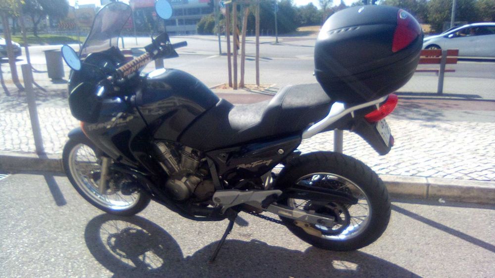 Honda Transalp 650cc estado de nova.