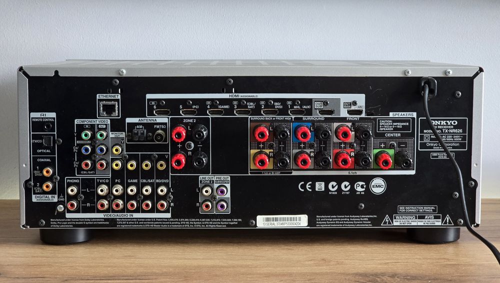 Onkyo TX-NR626 Amplituner 7.2 Spotify WiFi Bluetooth HDMI ARC USB THX Burr-Brown