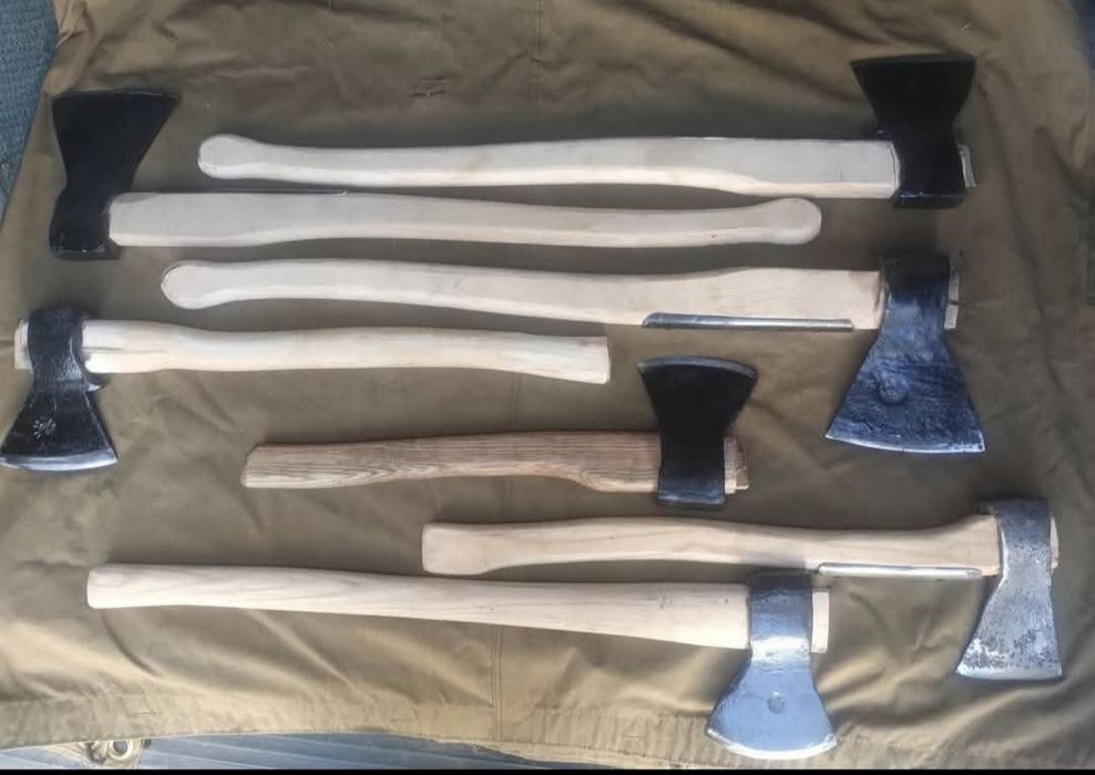 Дверцята і колосники до кухні ( грубки)