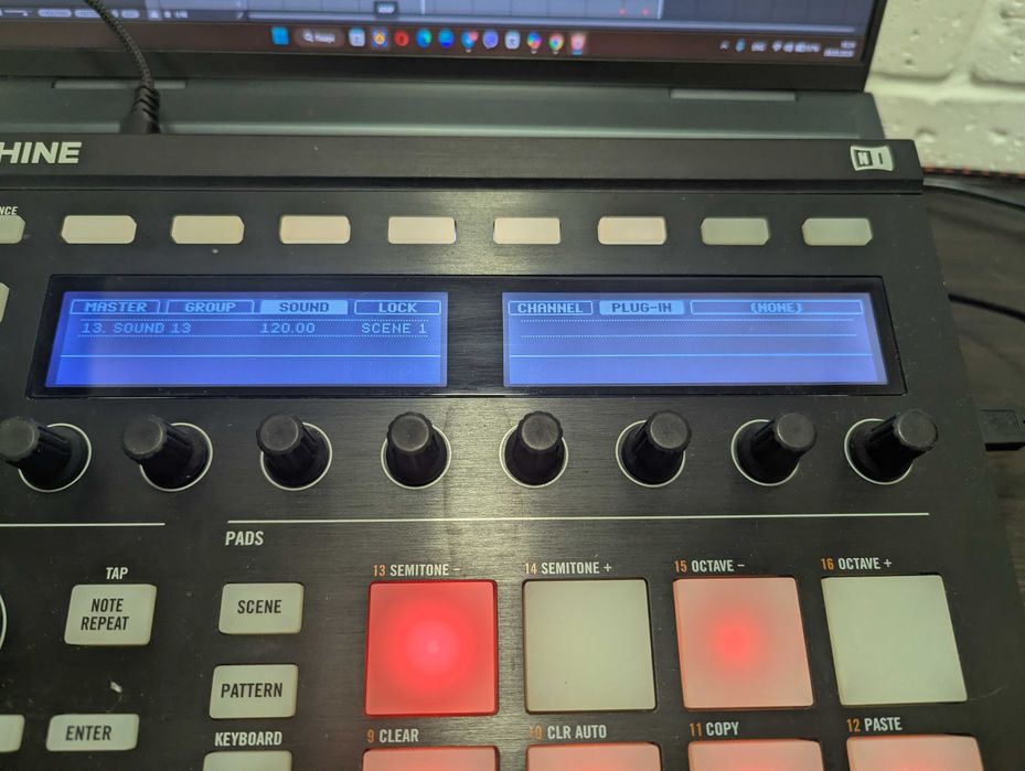 Native Instruments Maschine MK2 Black контроллер