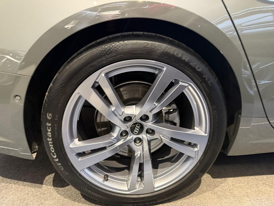 Felgi oryginał Audi 8,5Jx20H2 20 cali ET30 jak nowe