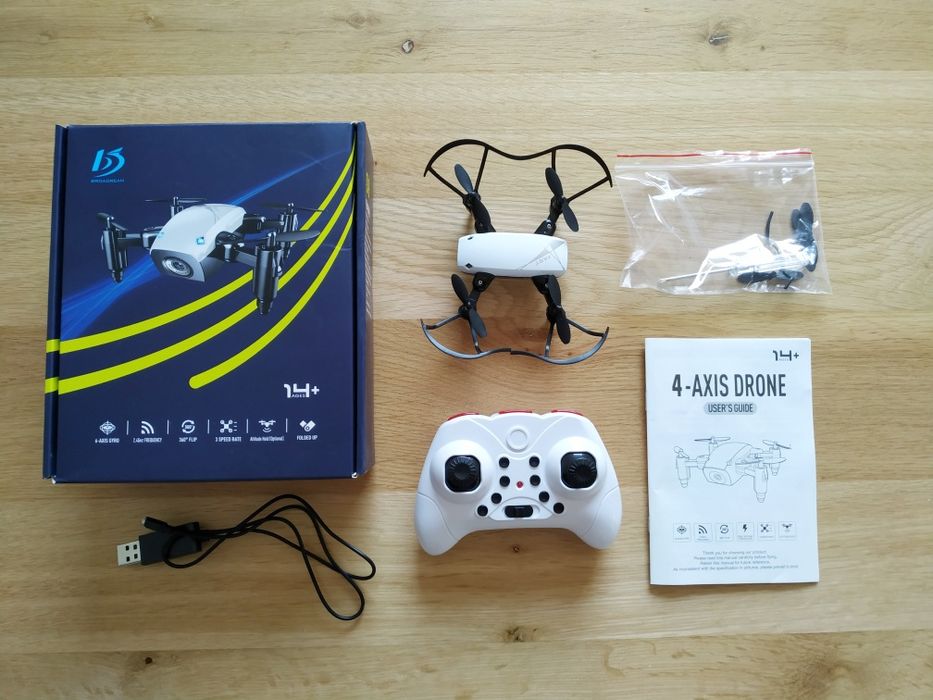 Mini dron składany, ładowany