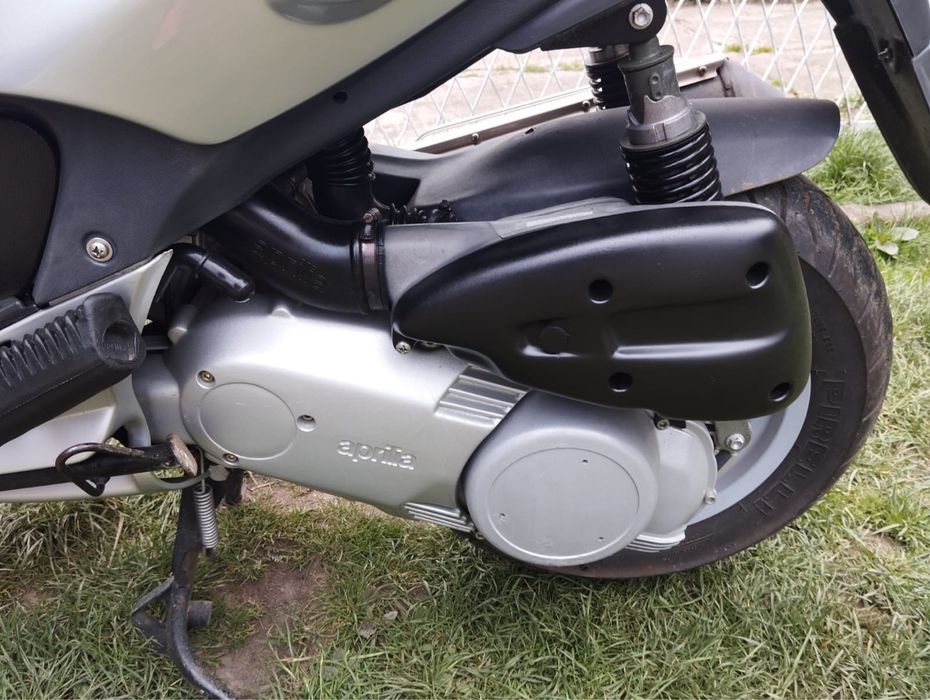 Skuter Aprilia Leonardo 150