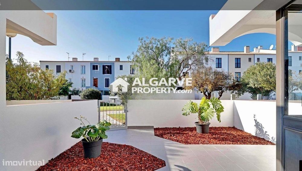 V3 Detached House Near the Marina and Beach in Vilamoura, Algarve
