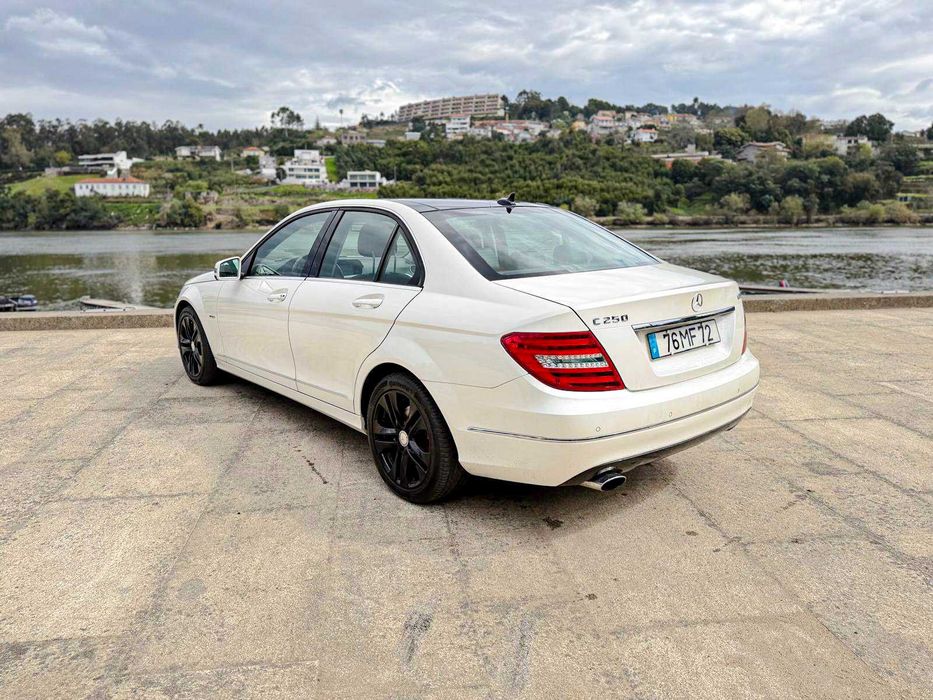 MERCEDES-BENZ C250 CDI- Desde 243€ por mês