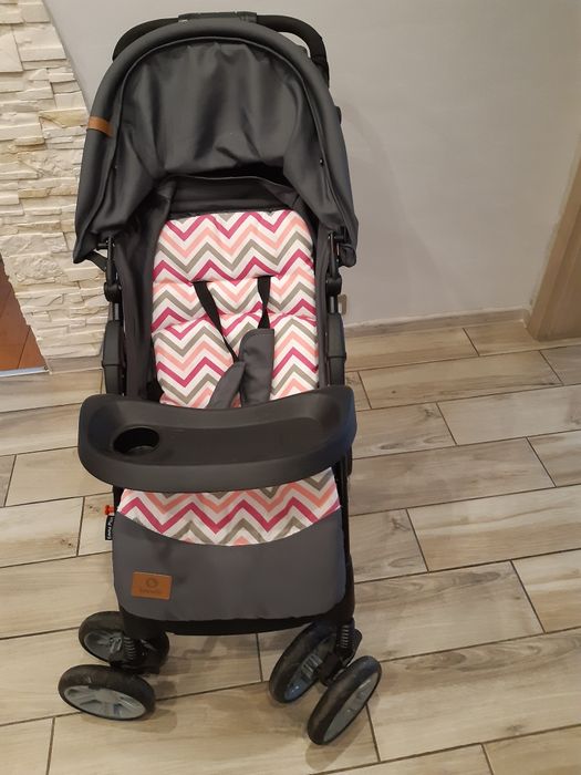 Wózek spacerowy dla dziecka