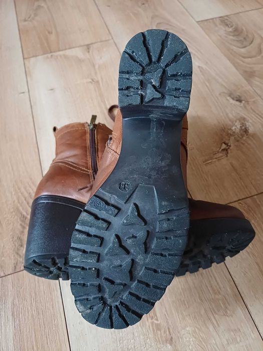 Botki damskie brązowe 38