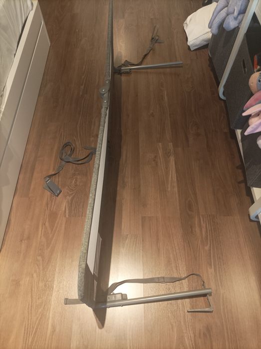 Protetor de cama bebe  marca Hauck como novo