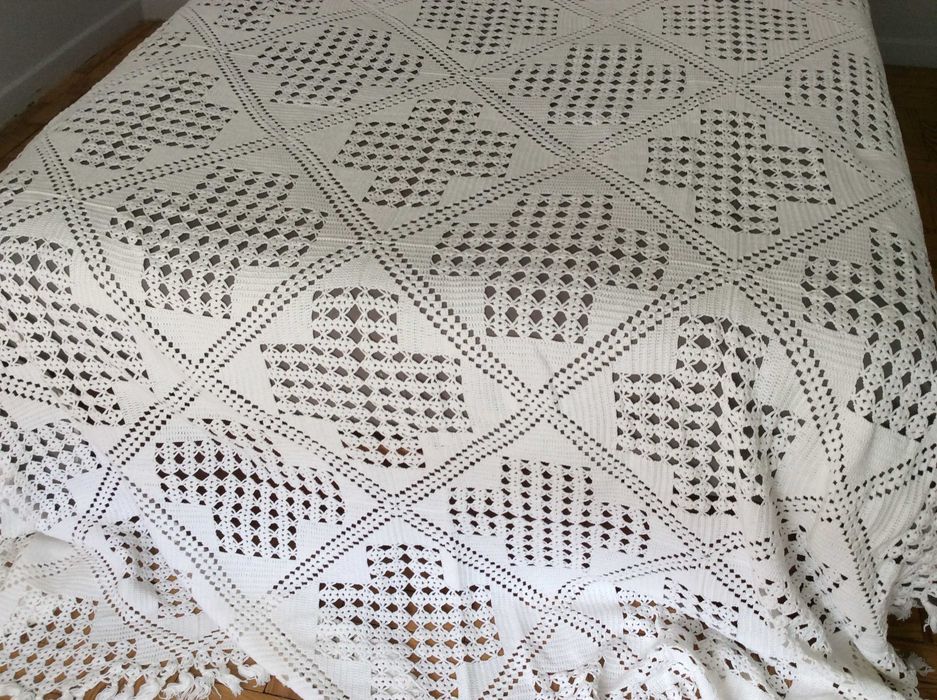 Colcha de renda vintage- Feita à mão