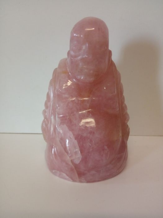 Feng Shui - lindo Buddha em quartzo rosa-altura 11 cm- peso 499 gramas