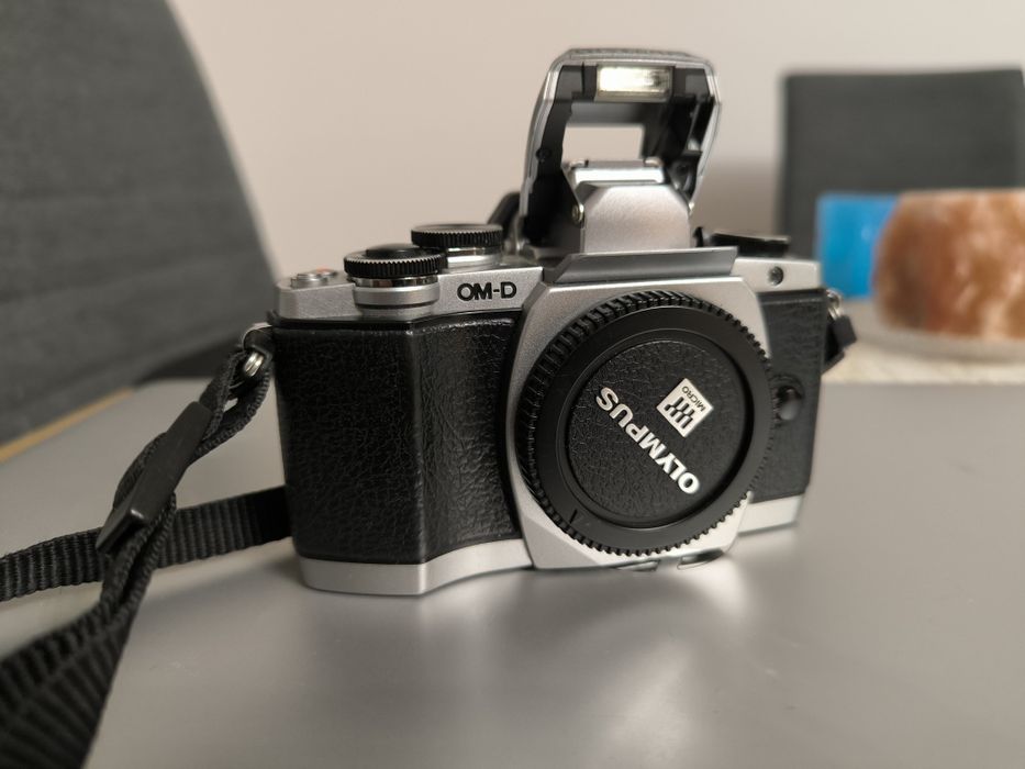 Olympus em10 bezlusterkowiec