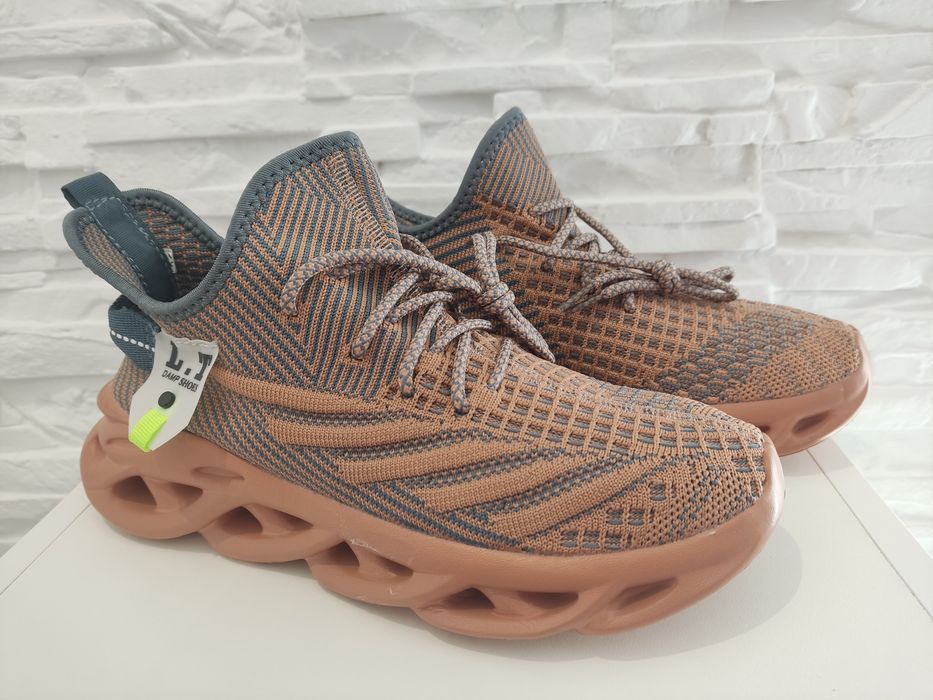 Buty sportowe męskie 39 (25 cm)