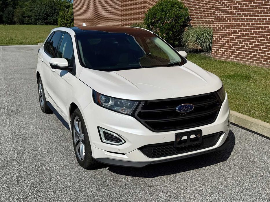 Ford Edge      2016