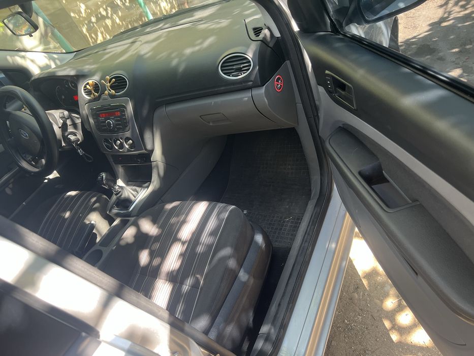 FORD/focus 2,2011 року 1.4газ/бензін за додатковою інформацією пішите